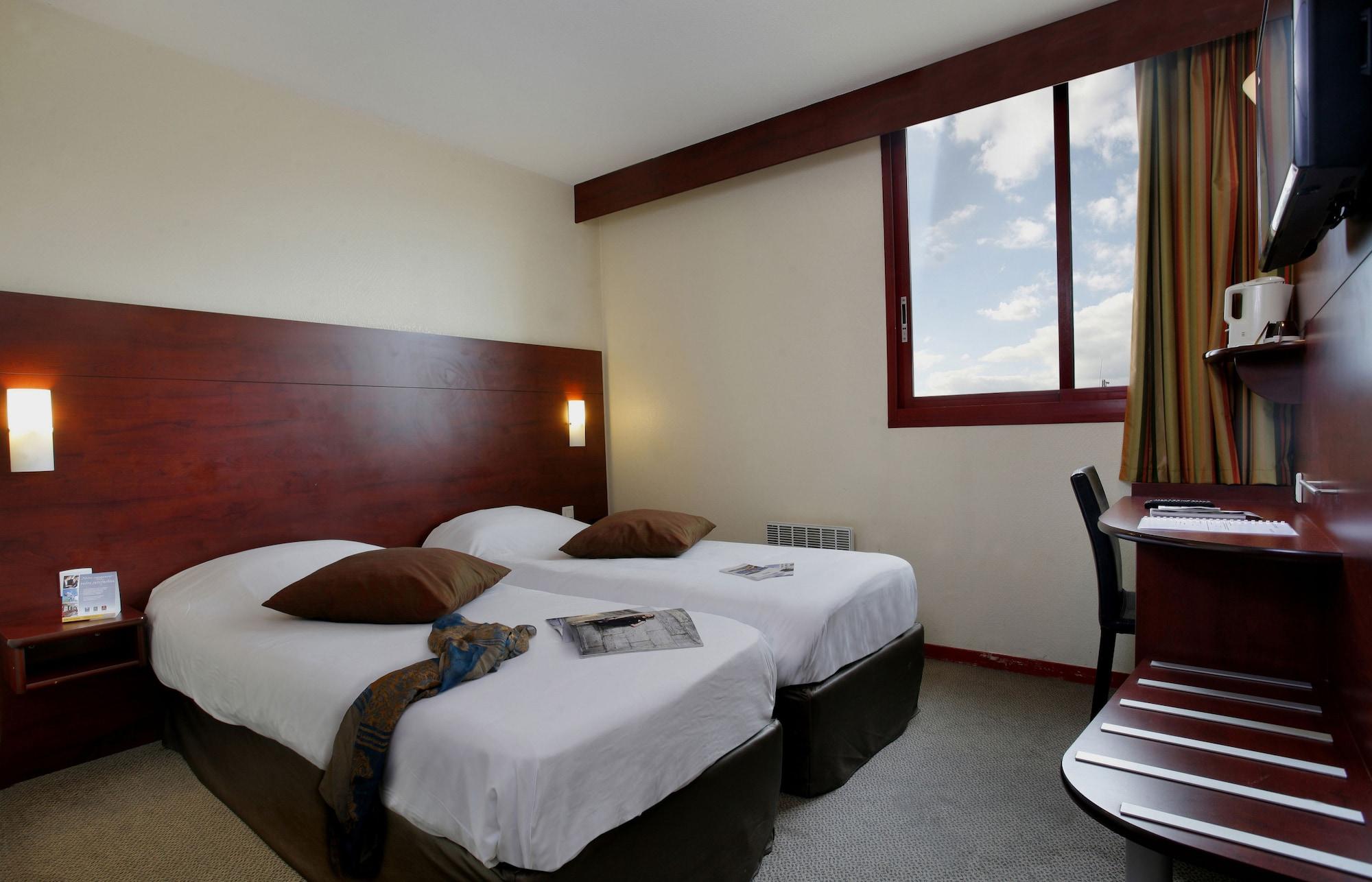 Hotel Gallieni แฌเนอวีลิเยร์ ภายนอก รูปภาพ