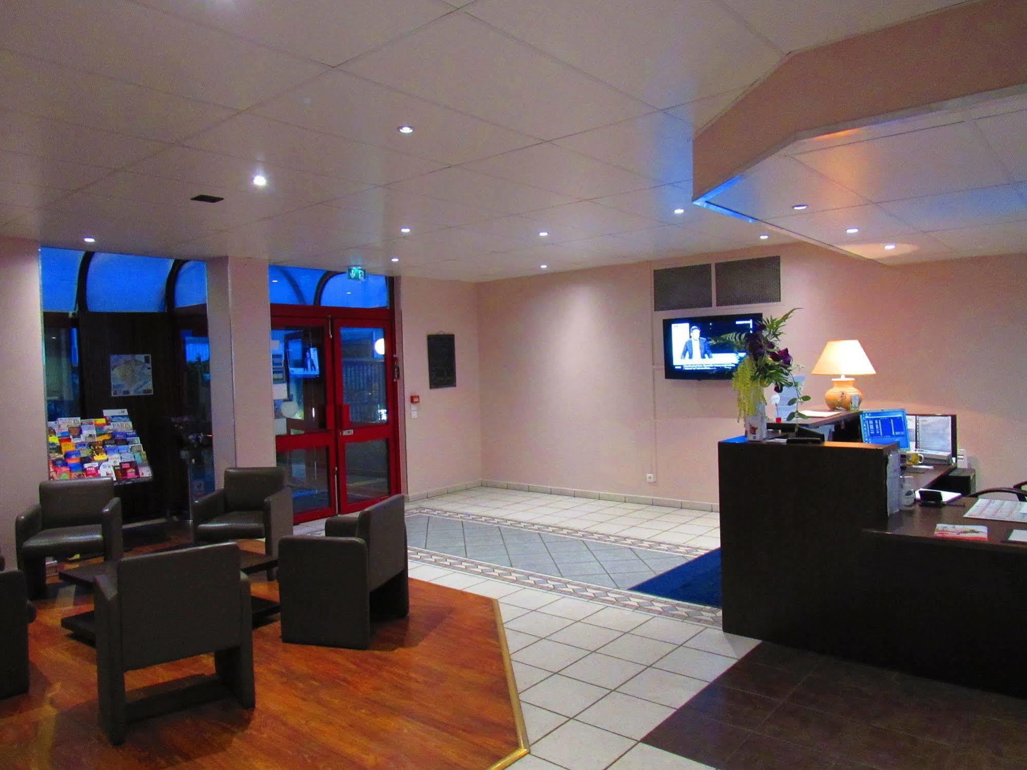 Hotel Gallieni แฌเนอวีลิเยร์ ภายนอก รูปภาพ